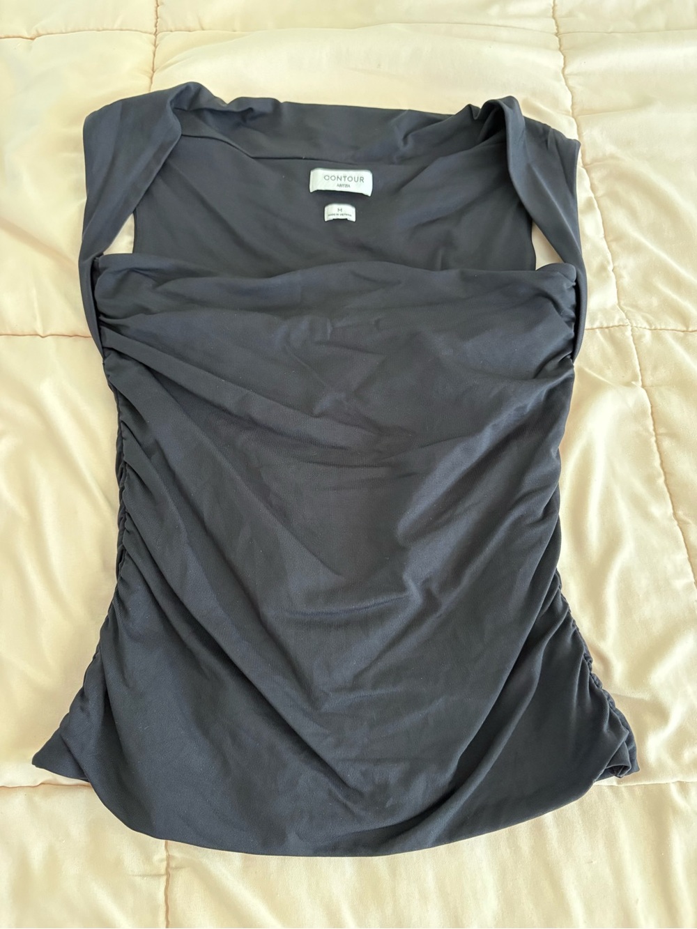 Aritzia contour Black Women's Ruched Off-Shoulder Top